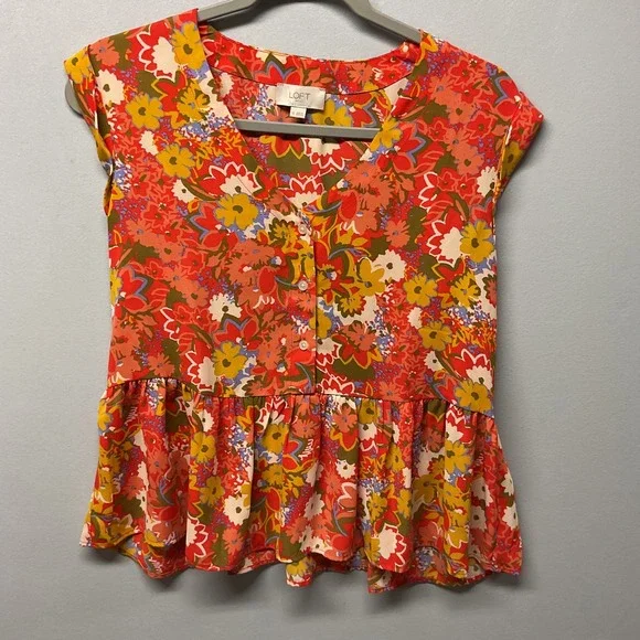 LOFT Outlet Floral Peplum Blouse Women's XS Sleeveless Button Front‎ - Picture 2 of 6